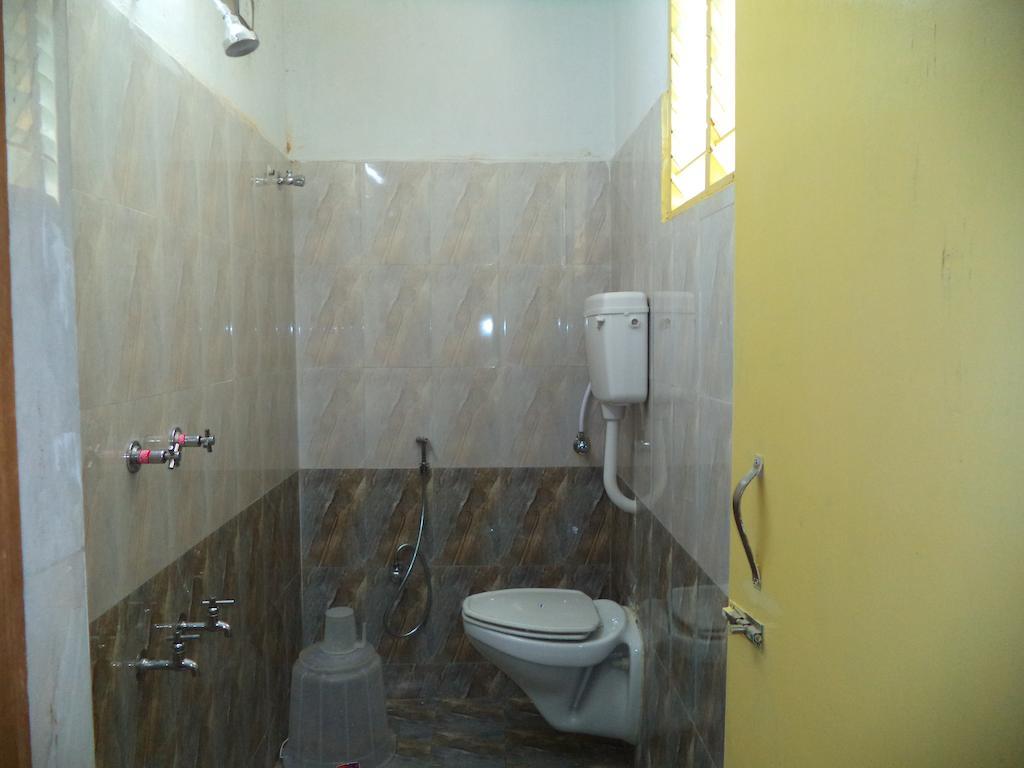 Samrat Guest House Kk Nagar Chennai Room photo